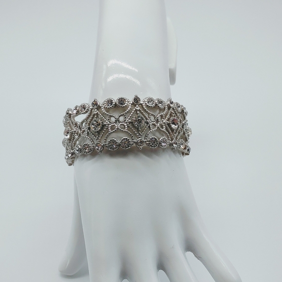 Vintage Rhinestone Silver Tone Metal Filigree Stretch Bracelet - Picture 4 of 7